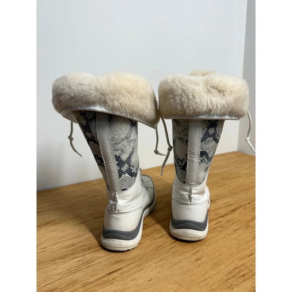 RARE UGG Adirondack II Tall White Snakeskin Leather Waterproof Boots  W6.5
